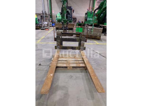 Grote foto ref 2721012 21 schort met vorken voor manitou pfb telehandler 5 ton doe het zelf en verbouw aanbouwdelen