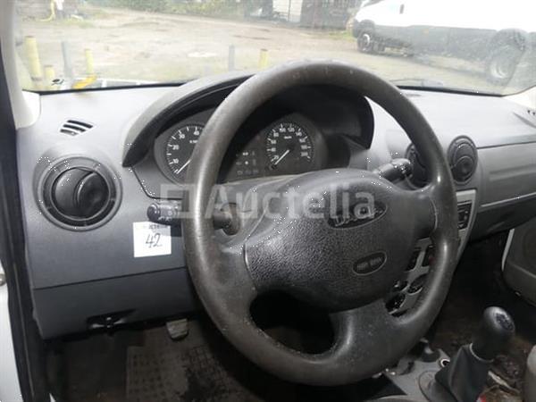 Grote foto ref 22 dacia logan estate 1.5dci auto auto chrysler