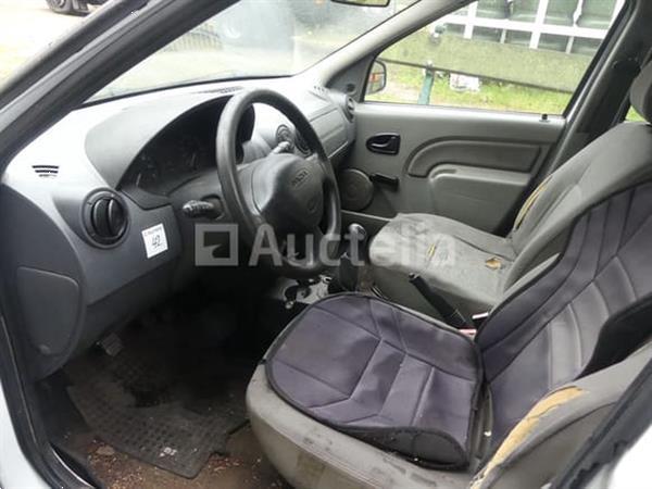Grote foto ref 22 dacia logan estate 1.5dci auto auto chrysler