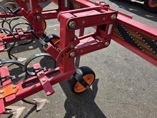 Grote foto kongskilde vibrocorn cultivator agrarisch cultivators en woelers