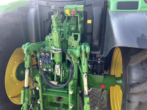 Grote foto john deere 6130r 704841 agrarisch tractoren