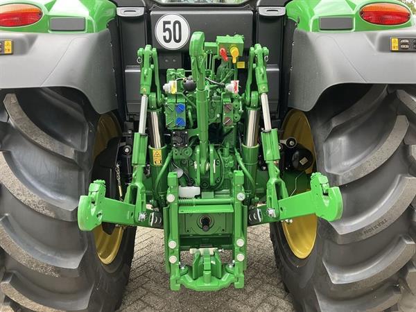 Grote foto john deere 6m 150 783624 agrarisch tractoren