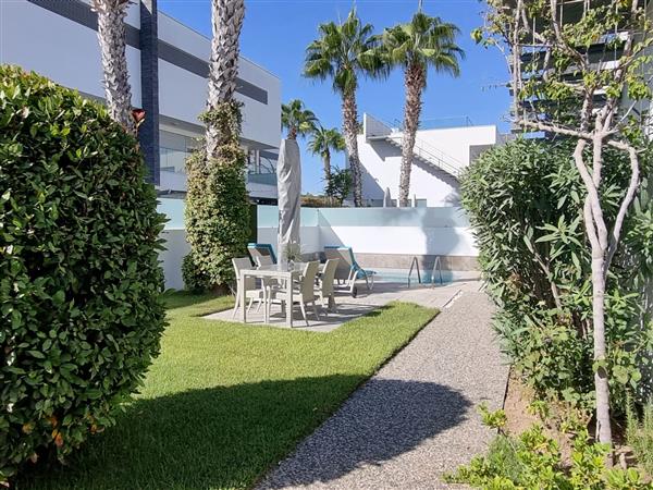 Grote foto side app 140m2 tuin en pool en 100 m2 terras huizen en kamers bestaand buiten europa
