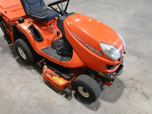 Grote foto kubota dieselmaaier tuin en terras zitmaaiers