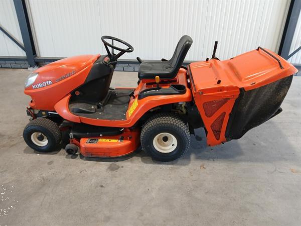Grote foto kubota dieselmaaier tuin en terras zitmaaiers