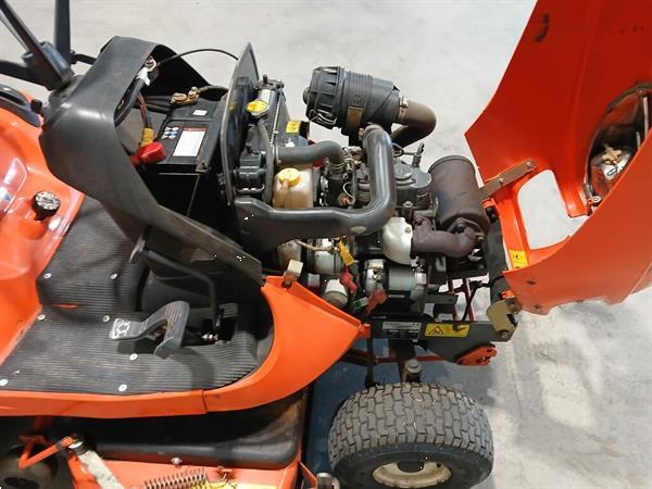 Grote foto kubota dieselmaaier tuin en terras zitmaaiers