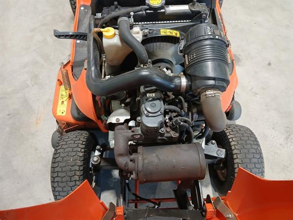 Grote foto kubota dieselmaaier tuin en terras zitmaaiers