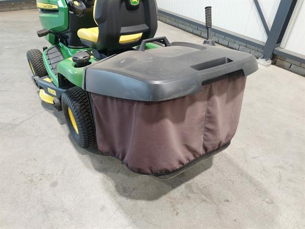 Grote foto john deere x 350r zitmaaier tuin en terras zitmaaiers