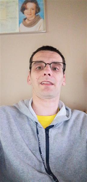 Grote foto man van 44 jaar op zoek naar sex met vrouw erotiek contact man zoekt vrouw