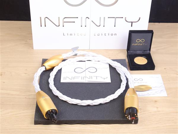 Grote foto crystal cable infinity limited edition 20th ann. high end audio power cable 1 5 metre audio tv en foto onderdelen en accessoires