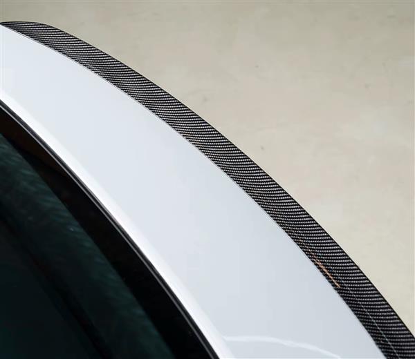 Grote foto porsche panamera 976 carbon kofferbak spoiler lip auto onderdelen tuning en styling