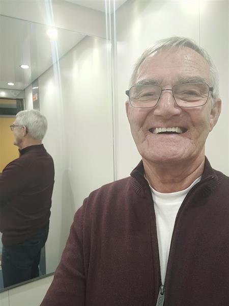 Grote foto alleenstaande weduwnaar gaat op zoek. contacten en berichten man zoekt vrouw