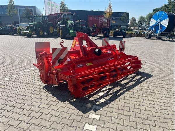 Grote foto kuhn el 162 782079 agrarisch akkerbouw