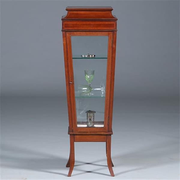 Grote foto elegante mahoniehouten vitrinezuil met afsluitbaar deurtje en inlegwerk no.440530 antiek en kunst stoelen en banken
