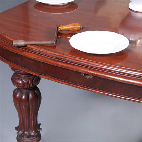 Grote foto massief mahonie eetkamertafel met slinger en inlegbladen victoriaans ca 1860 no.440550 antiek en kunst stoelen en banken