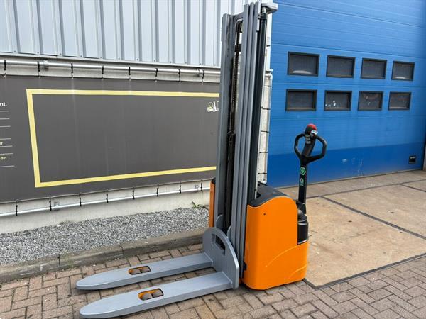 Grote foto vs 22955 elektrische stapelaar still 5466mm doe het zelf en verbouw hefwerktuigen