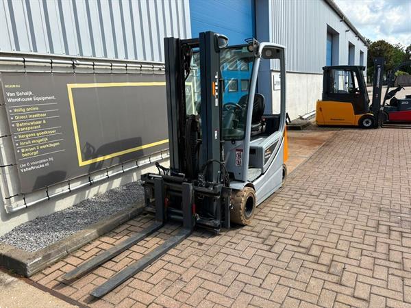 Grote foto vs 22956 elektrische triplex heftruck still rx20 20p agrarisch heftrucks