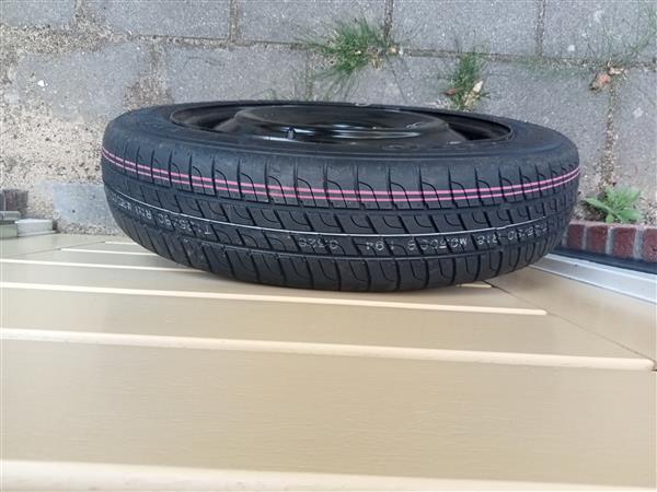 Grote foto thuiskomer ford 125 80 r16 auto onderdelen banden en velgen