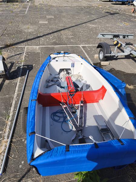 Grote foto winner optimist wedstrijdboot 2016 watersport en boten open zeilboten