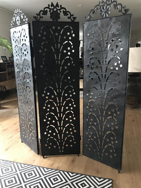 Grote foto zware ijzeren divider voor binnen en voor in de tuin fraai huis en inrichting woningdecoratie