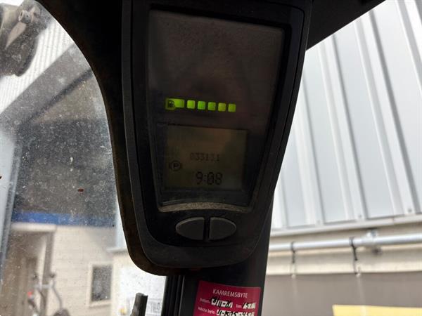 Grote foto vs 22988 diesel triplex heftruck linde h35 agrarisch heftrucks