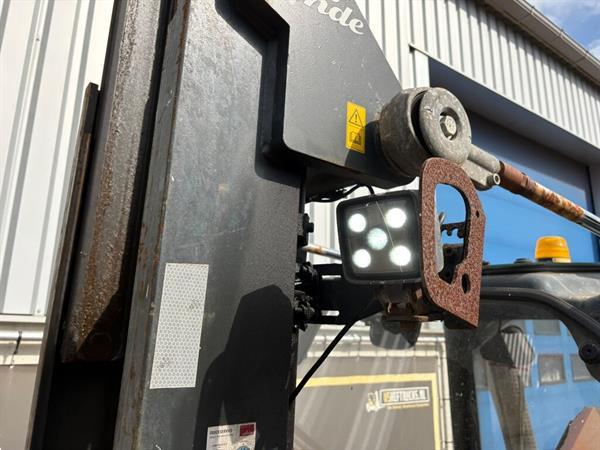 Grote foto vs 22988 diesel triplex heftruck linde h35 agrarisch heftrucks