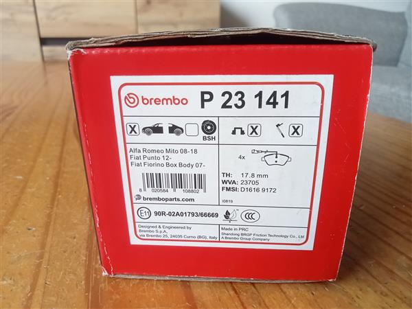 Grote foto remblokken set brembo voor alfa fiat etc. auto onderdelen remdelen