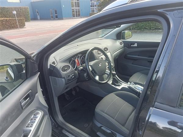 Grote foto ford focus 1.8 wagon clima trekhaak 2010 auto ford