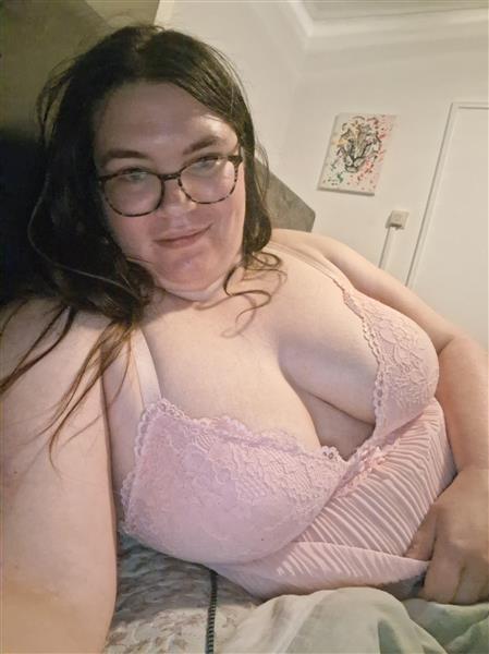 Grote foto neuken in het bos erotiek vrouw zoekt man