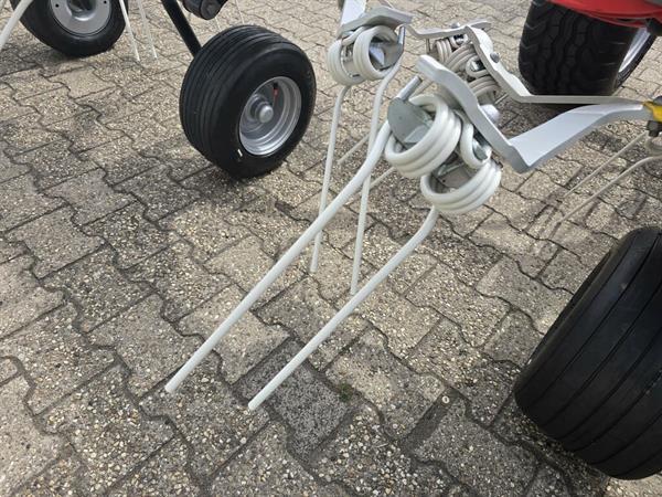 Grote foto nieuw p ttinger hit ht 11100 agrarisch harken