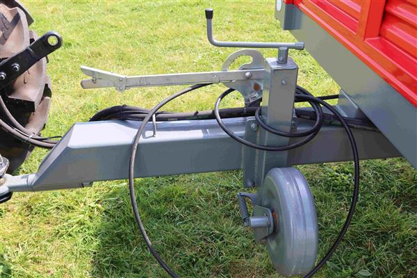 Grote foto imeg kipper 4 ton 3 zijdig kippend export agrarisch mechanisatie