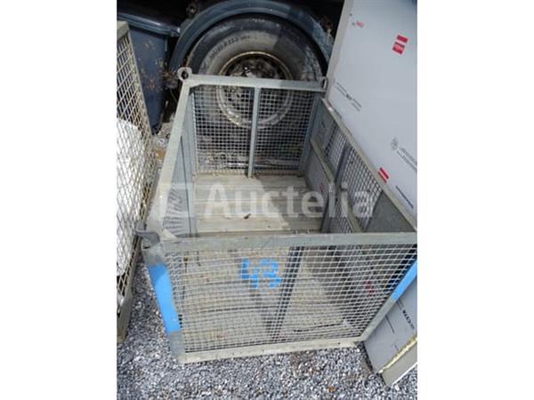 Grote foto metalen bak met verwijderbare kraandeur agrarisch algemeen