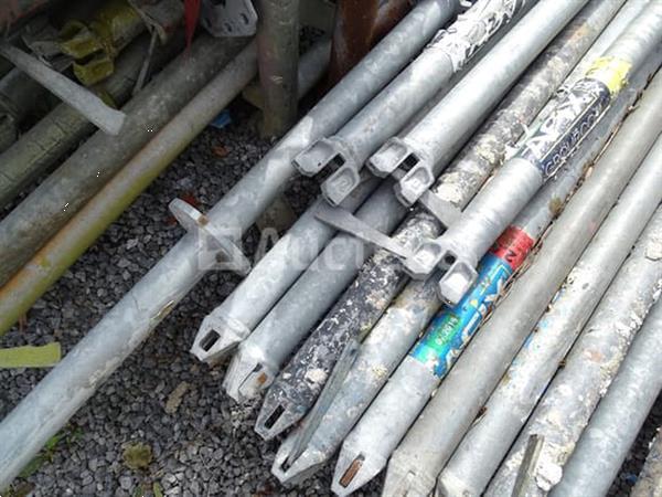 Grote foto rek met 5 relingen voor de loopbrug diverse doe het zelf en verbouw onderdelen en accessoires