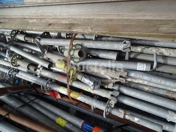 Grote foto rek met 5 relingen voor de loopbrug diverse doe het zelf en verbouw onderdelen en accessoires