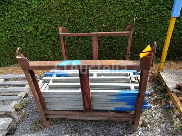 Grote foto metalen rek met 28 leuningen voor platen doe het zelf en verbouw onderdelen en accessoires