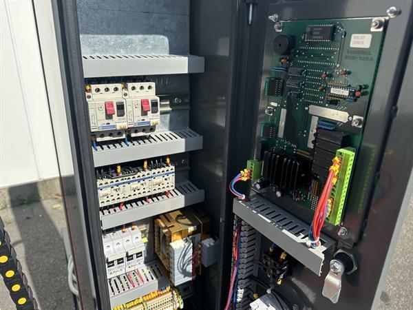 Grote foto robopac 1505 digit palletwikkelaar met oprijplaat agrarisch tuinbouw
