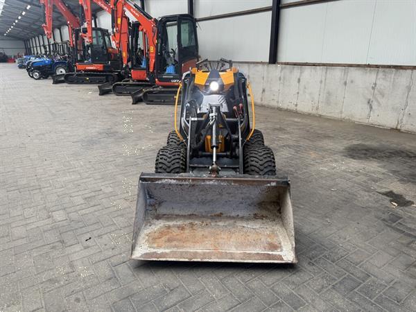 Grote foto giant sk252 d skid schranklader minishovel 2019 agrarisch shovels