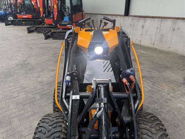 Grote foto giant sk252 d skid schranklader minishovel 2019 agrarisch shovels