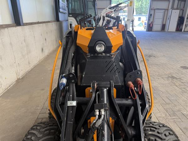 Grote foto giant sk252 d skid schranklader minishovel 2019 agrarisch shovels