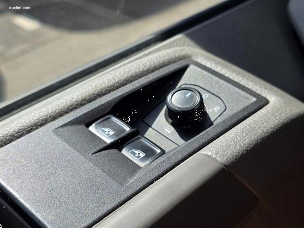 Grote foto volkswagen crafter 2018 auto aixam