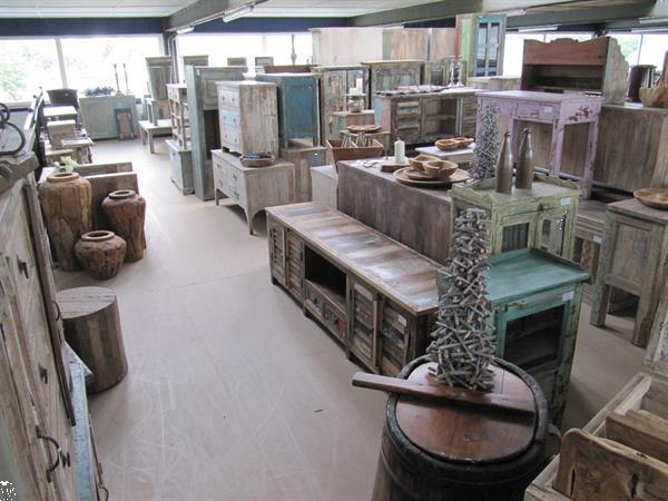 Grote foto brocante wandtafel sidetable vintage meubels huis en inrichting sidetables