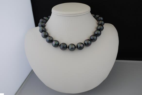 Grote foto zwart grijze shellpearls ketting oorhanger set sieraden tassen en uiterlijk kettingen