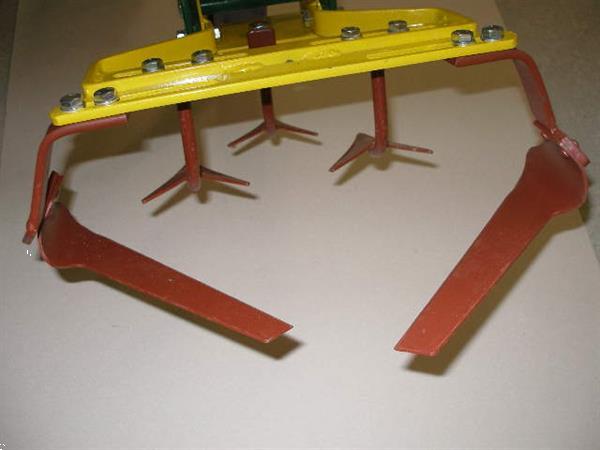 Grote foto wielschoffel schoffelmachine schoffel duwschoffel tuin en terras tuingereedschap