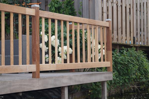 Grote foto hardhouten balkon terras hekken op maat tuin en terras hekken en schuttingen