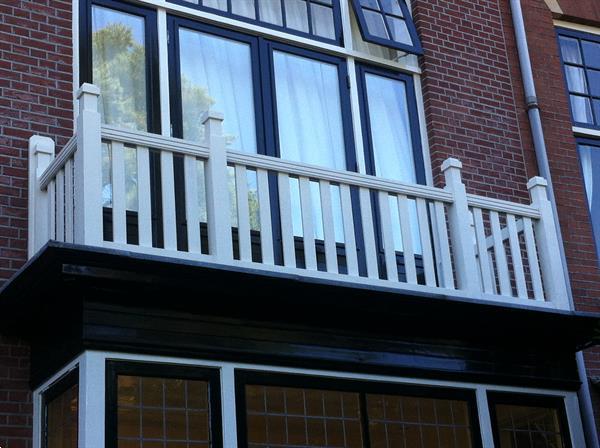 Grote foto hardhouten balkon terras hekken op maat tuin en terras hekken en schuttingen