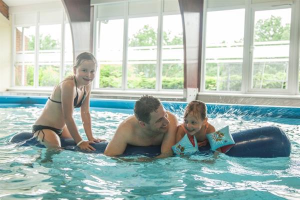 Grote foto chalet 6p op park nabij dinant met binnenzwembad vakantie belgi