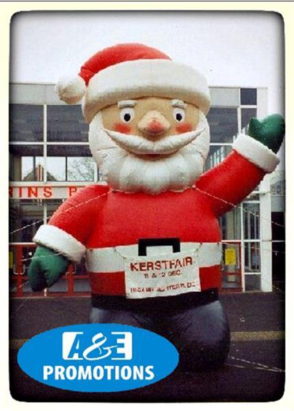 Grote foto blikvangers sneeuwpop kerstman opblaasbaar verhuur diensten en vakmensen kerst