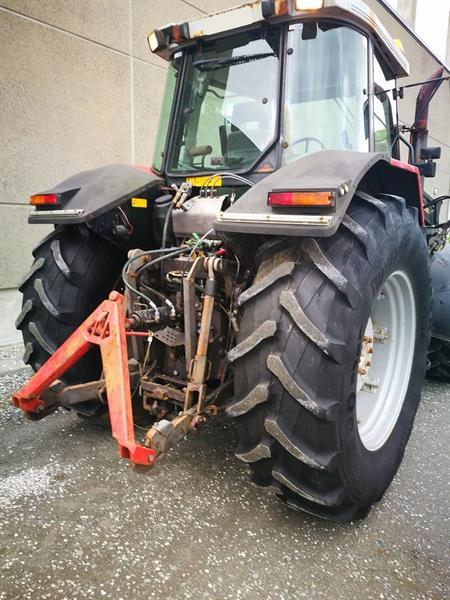 Grote foto tractor massey ferguson 8120 met voorlader agrarisch tractoren