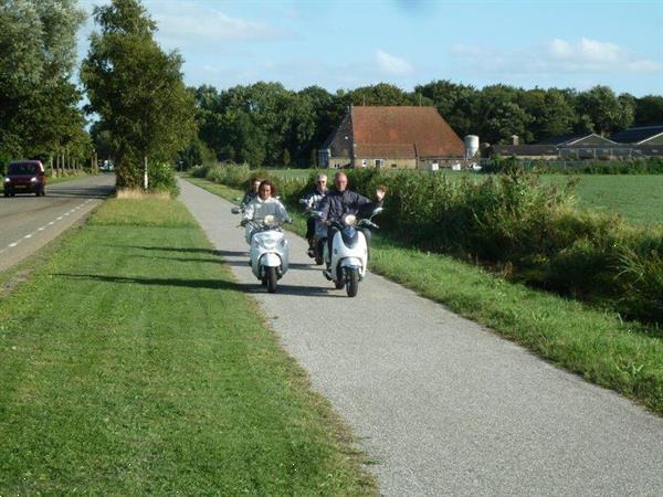 Grote foto scooter rijden bij scooterverhuur friesland diversen overige diversen