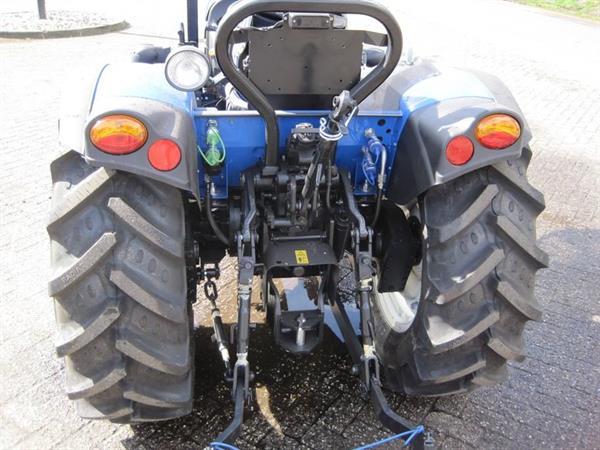 Grote foto new holland t3030 2015 agrarisch landbouw